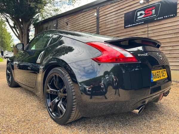 Used Nissan 370 Z 2010 for sale - 76273166: Photo 9