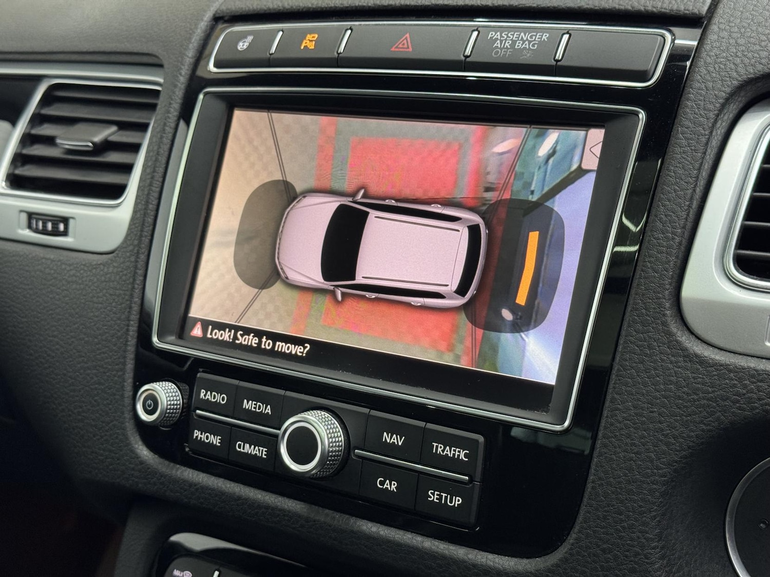 Used Volkswagen Touareg 2017 for sale - 77644116: Photo 26