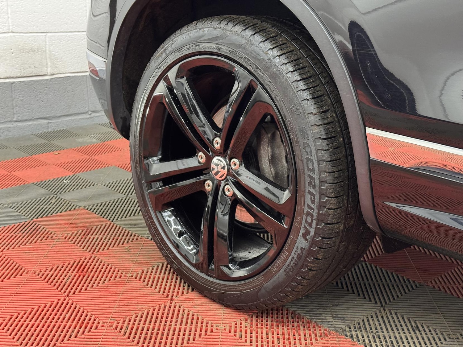 Used Volkswagen Touareg 2017 for sale - 77644116: Photo 40