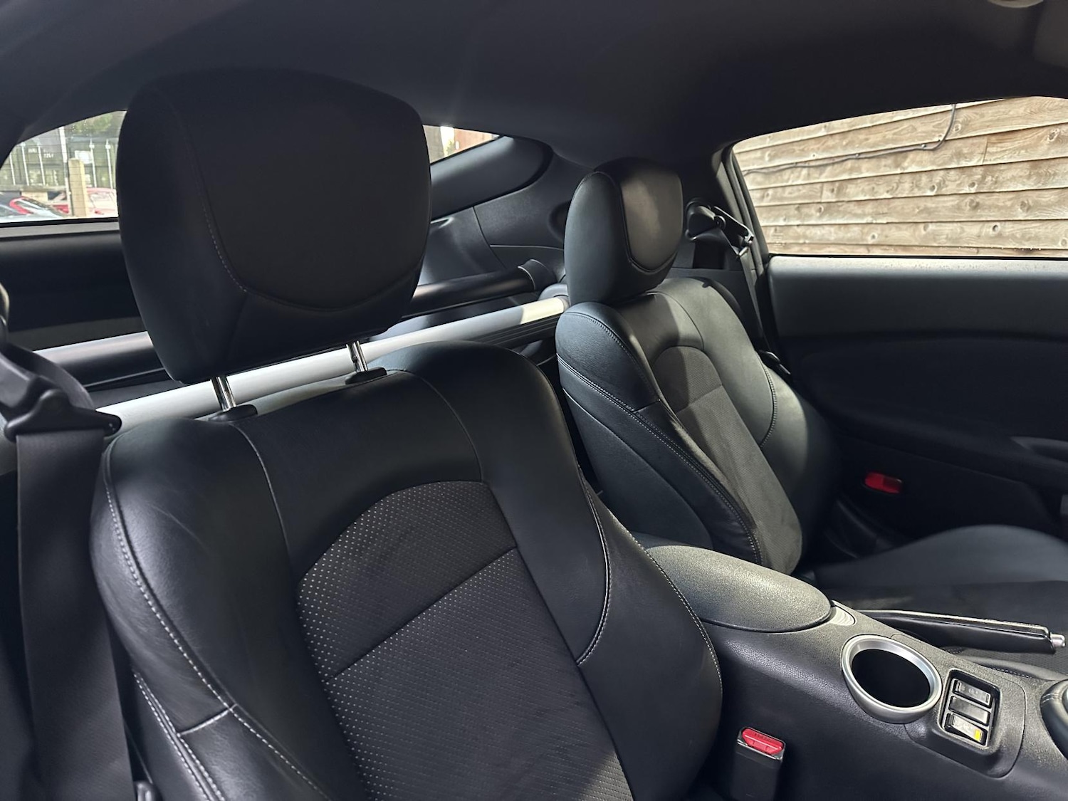 Used Nissan 370 Z 2015 for sale - 76709830: Photo 17