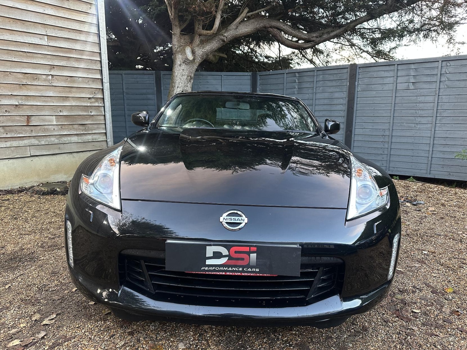 Used Nissan 370 Z 2015 for sale - 76709830: Photo 2
