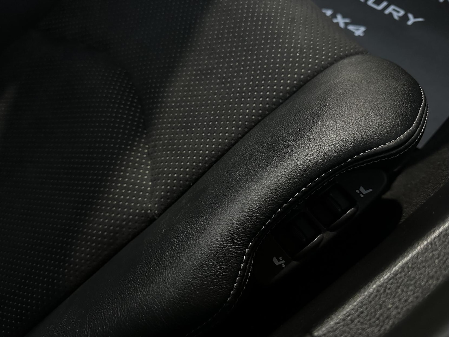 Used Nissan 370 Z 2015 for sale - 76709830: Photo 32