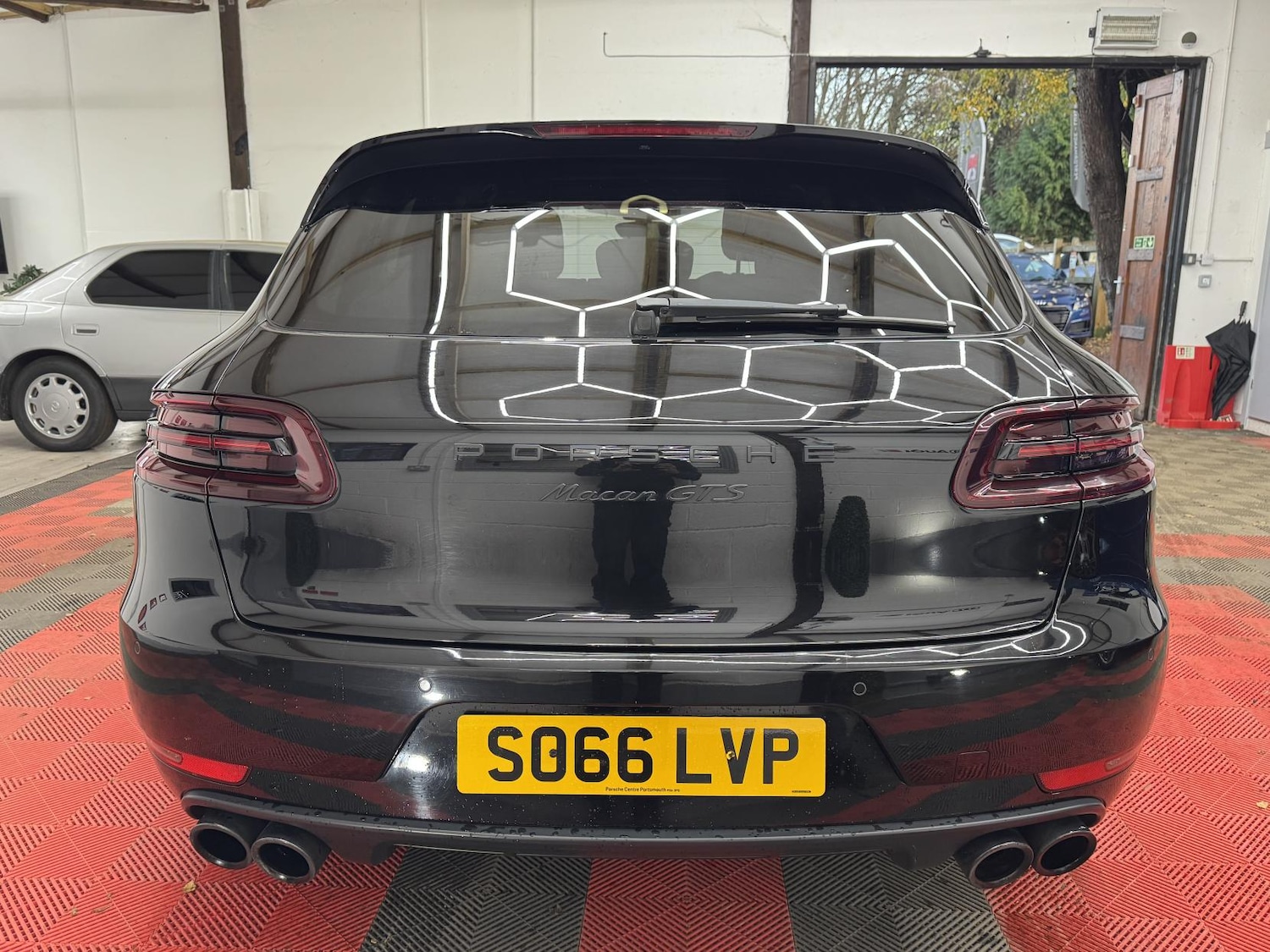 Used Porsche Macan 2016 for sale - 76822120: Photo 11