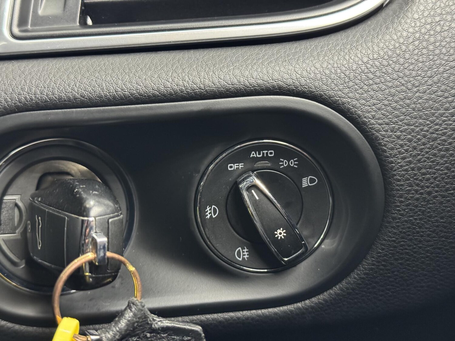 Used Porsche Macan 2016 for sale - 76822120: Photo 37