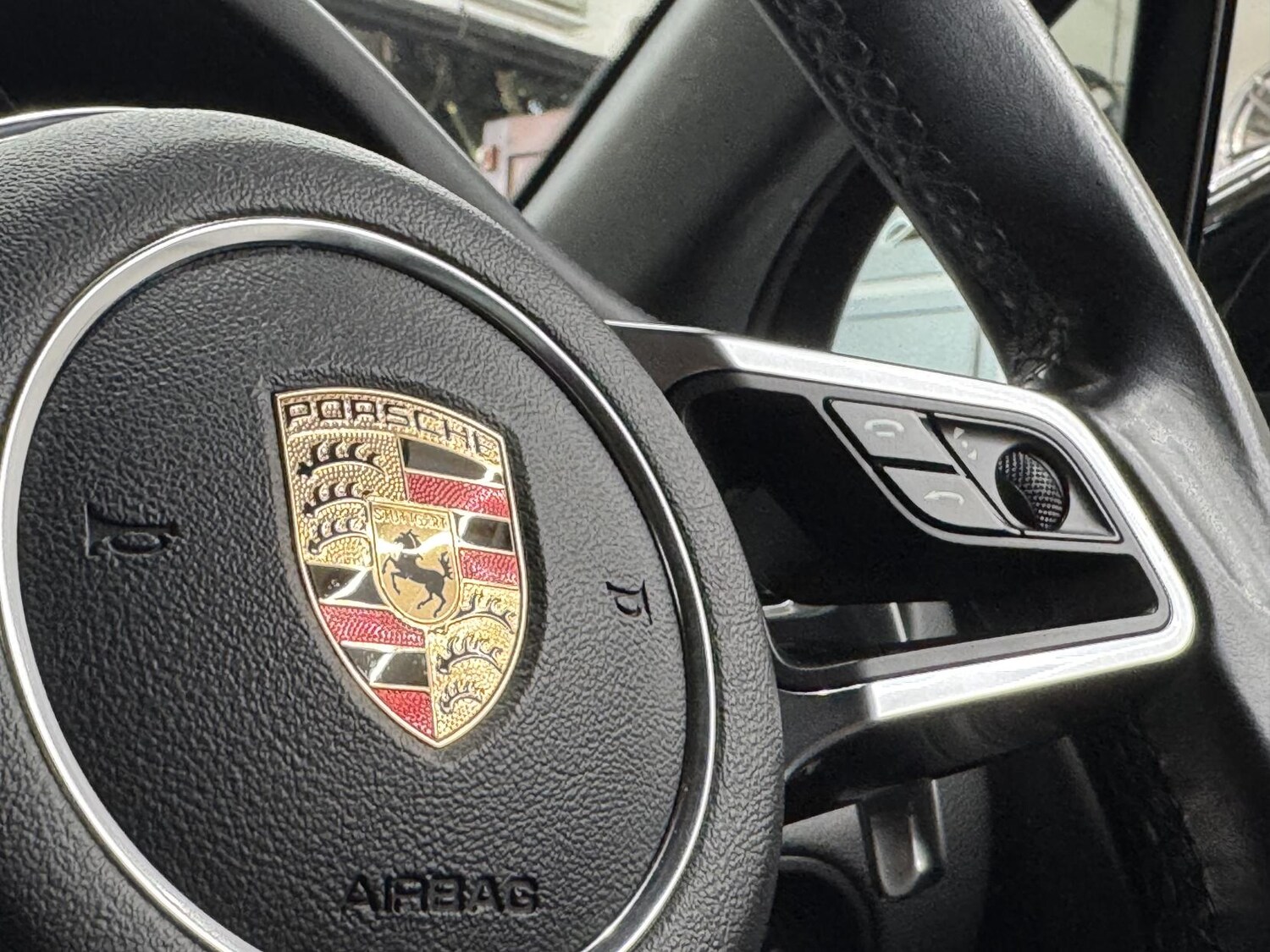 Used Porsche Macan 2016 for sale - 76822120: Photo 41