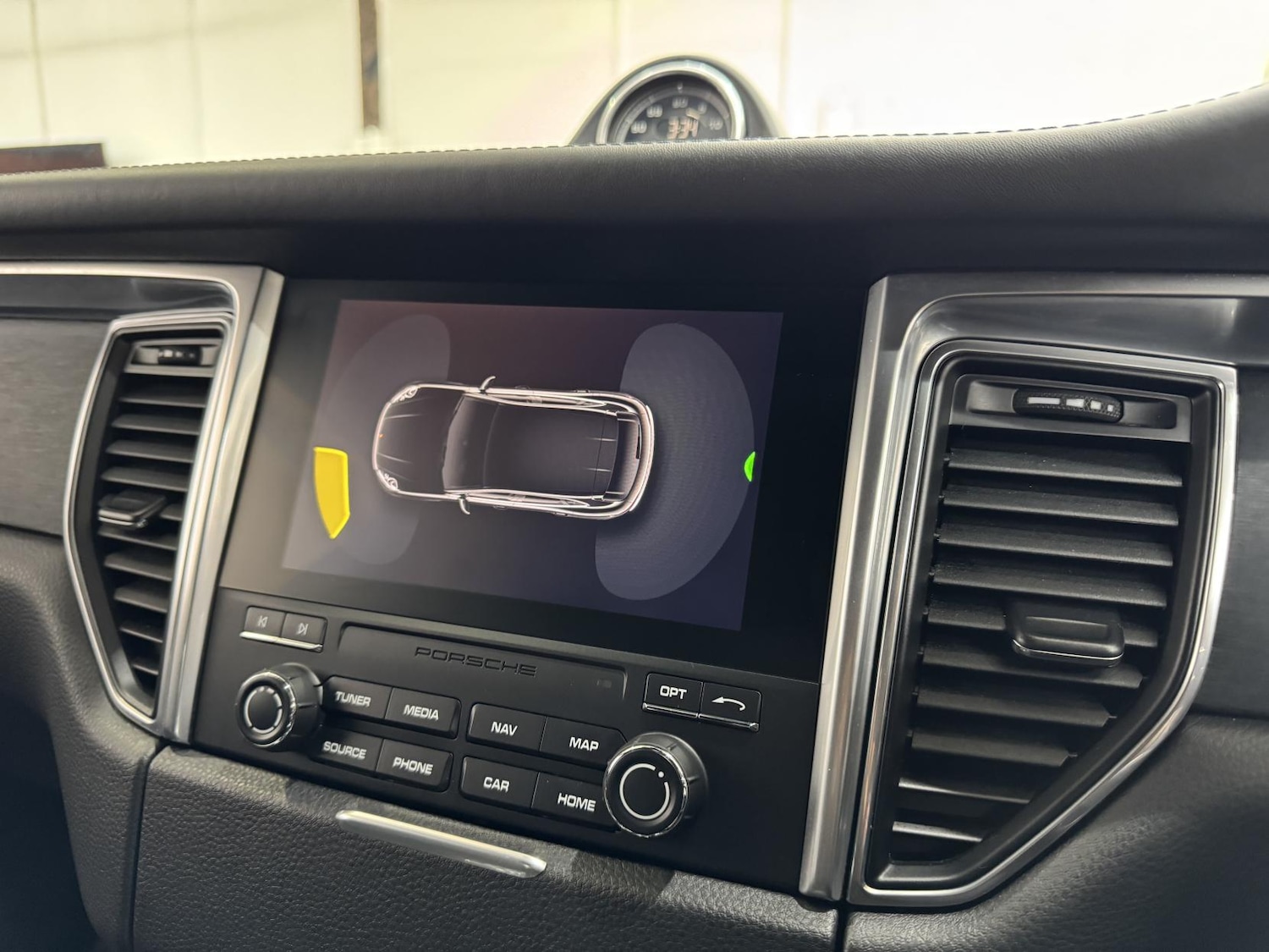 Used Porsche Macan 2016 for sale - 76822120: Photo 42