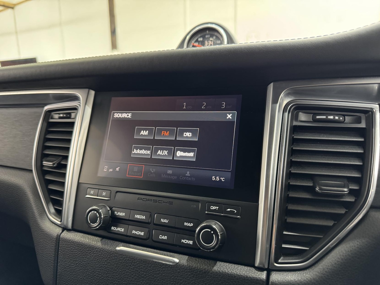 Used Porsche Macan 2016 for sale - 76822120: Photo 45