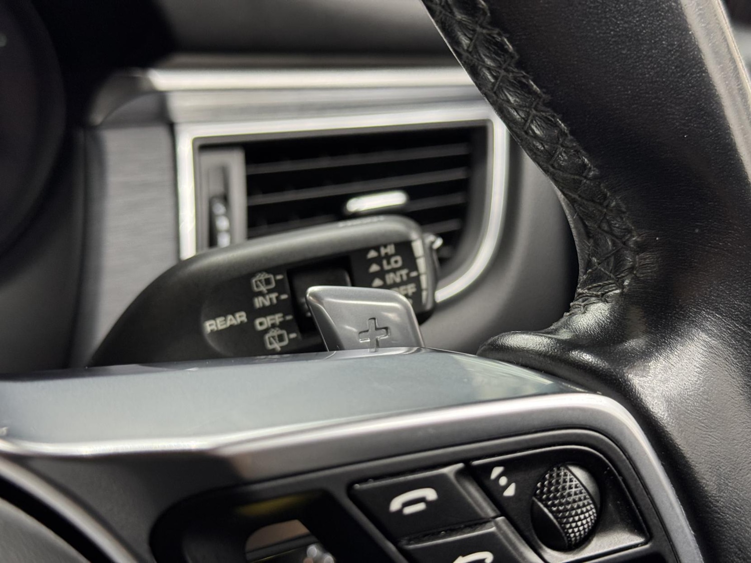 Used Porsche Macan 2016 for sale - 76822120: Photo 49