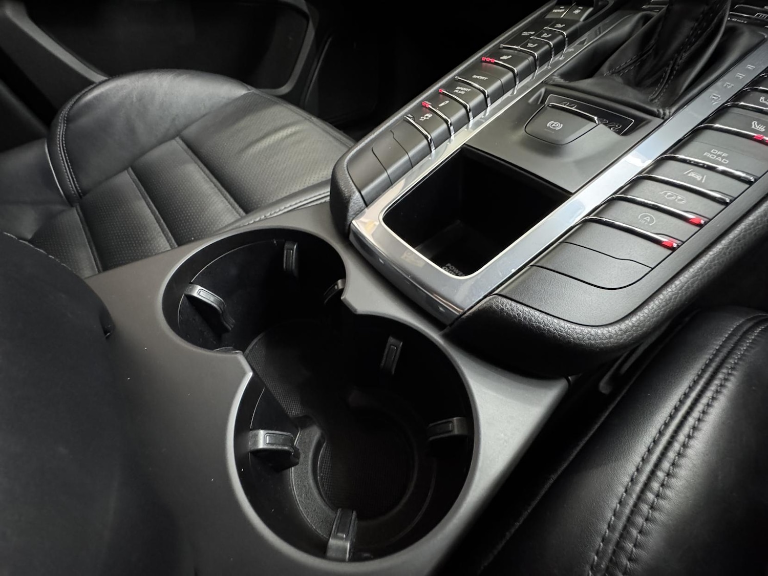 Used Porsche Macan 2016 for sale - 76822120: Photo 52