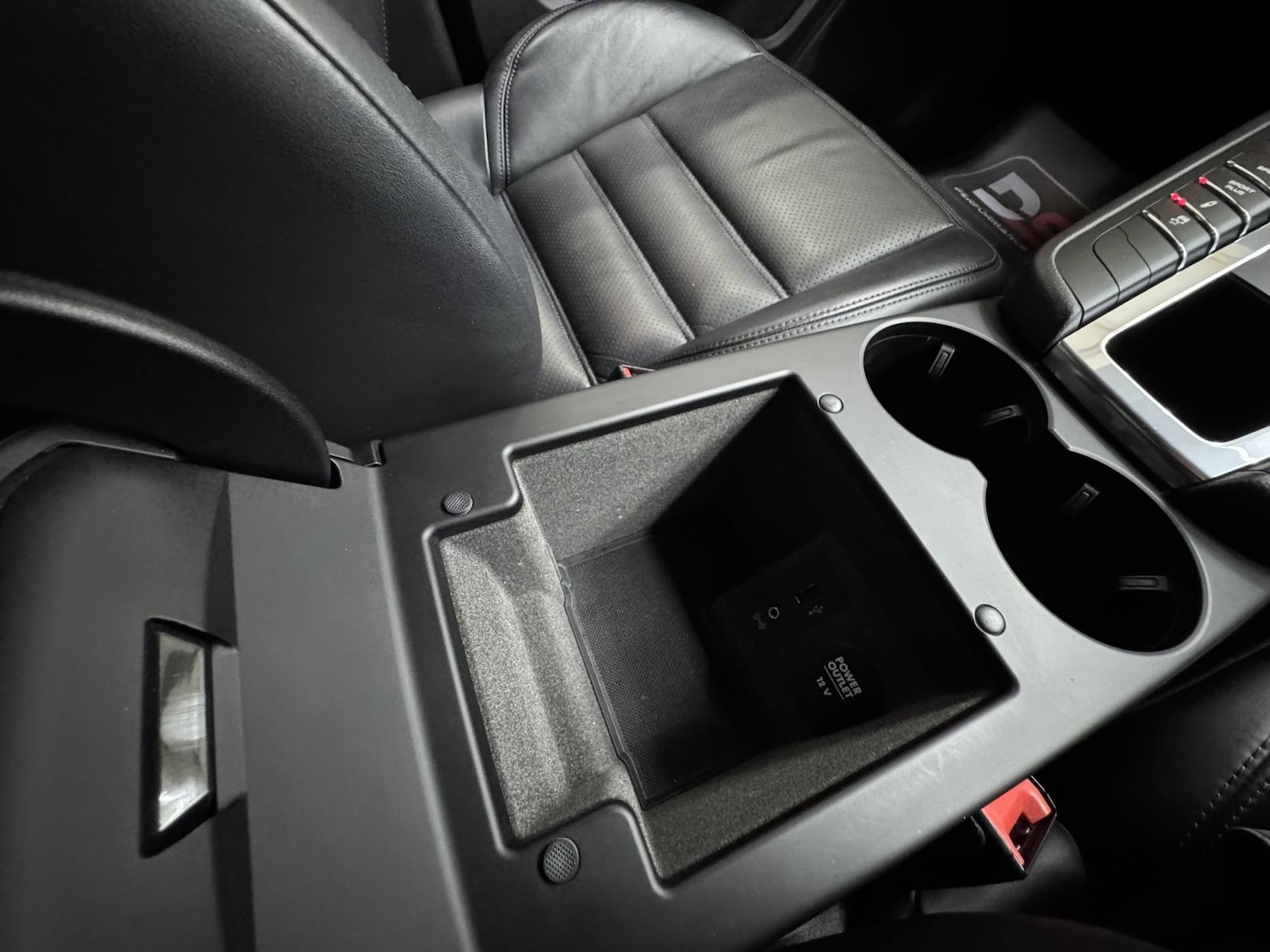 Used Porsche Macan 2016 for sale - 76822120: Photo 53