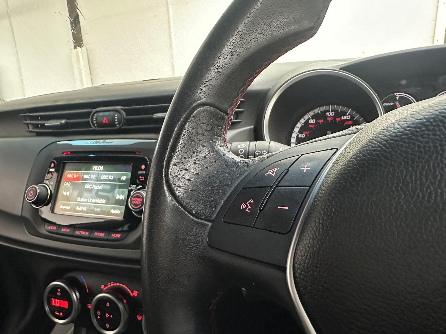 Used Alfa Romeo Giulietta 2015 for sale - 77277682: Photo 41