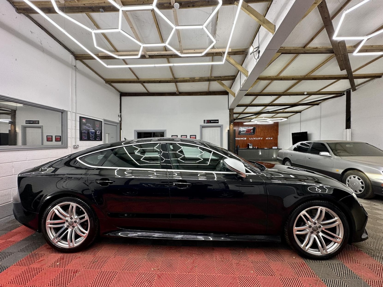 Used Audi RS7 2014 for sale - 77107937: Photo 4