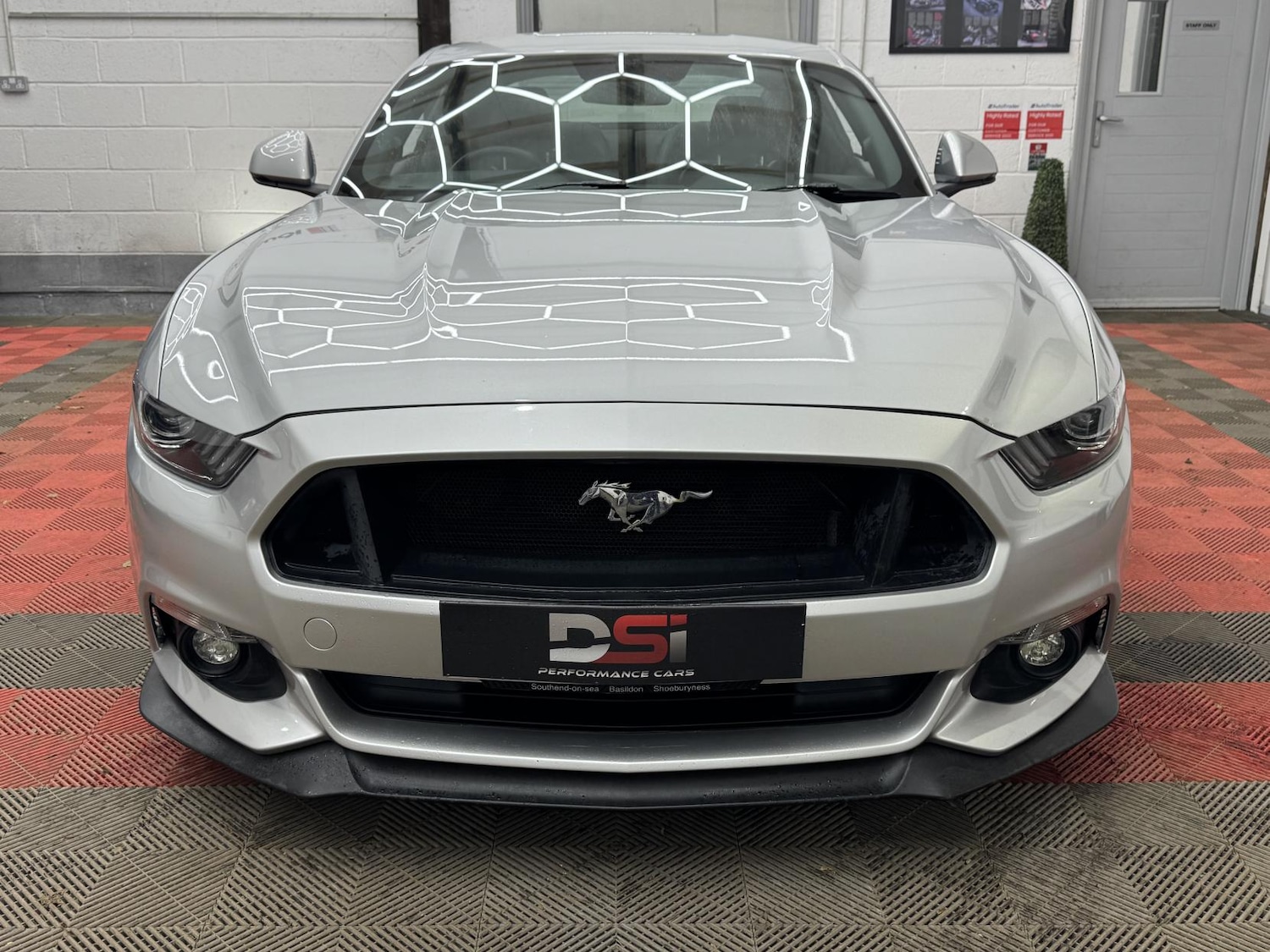 Used Ford Mustang 2016 for sale - 77137859: Photo 2