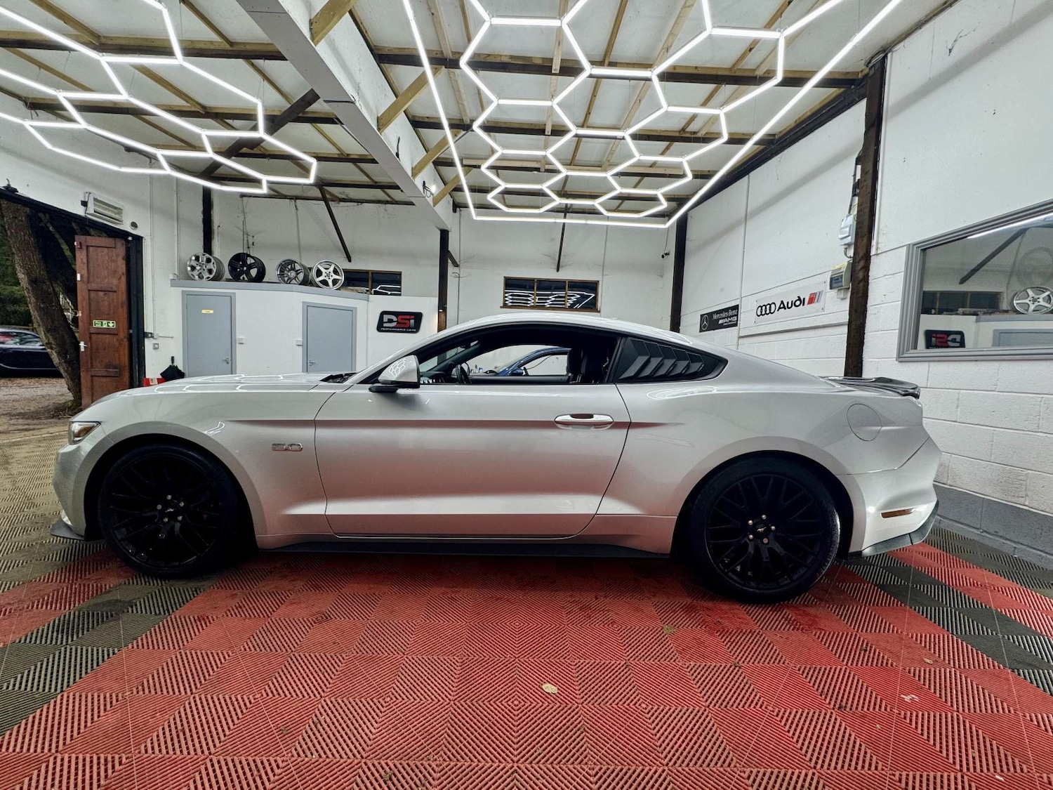 Used Ford Mustang 2016 for sale - 77137859: Photo 5