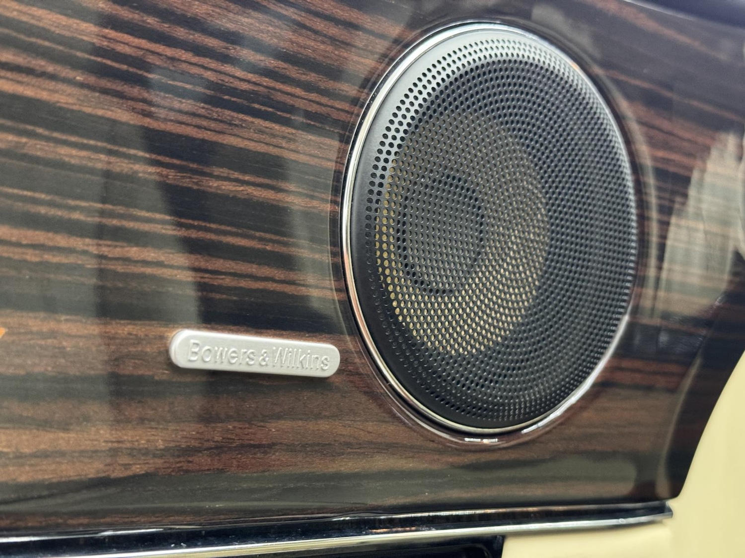 Used Jaguar XJ 2010 for sale - 77750447: Photo 47