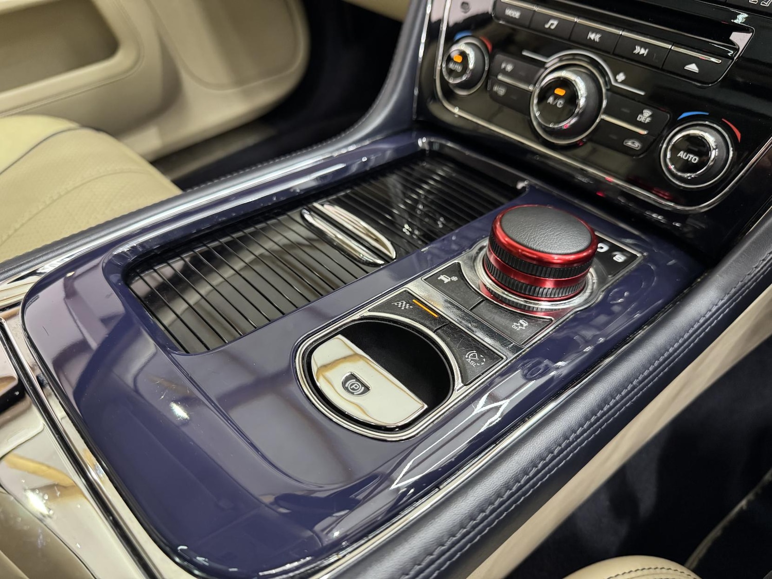 Used Jaguar XJ 2010 for sale - 77750447: Photo 51