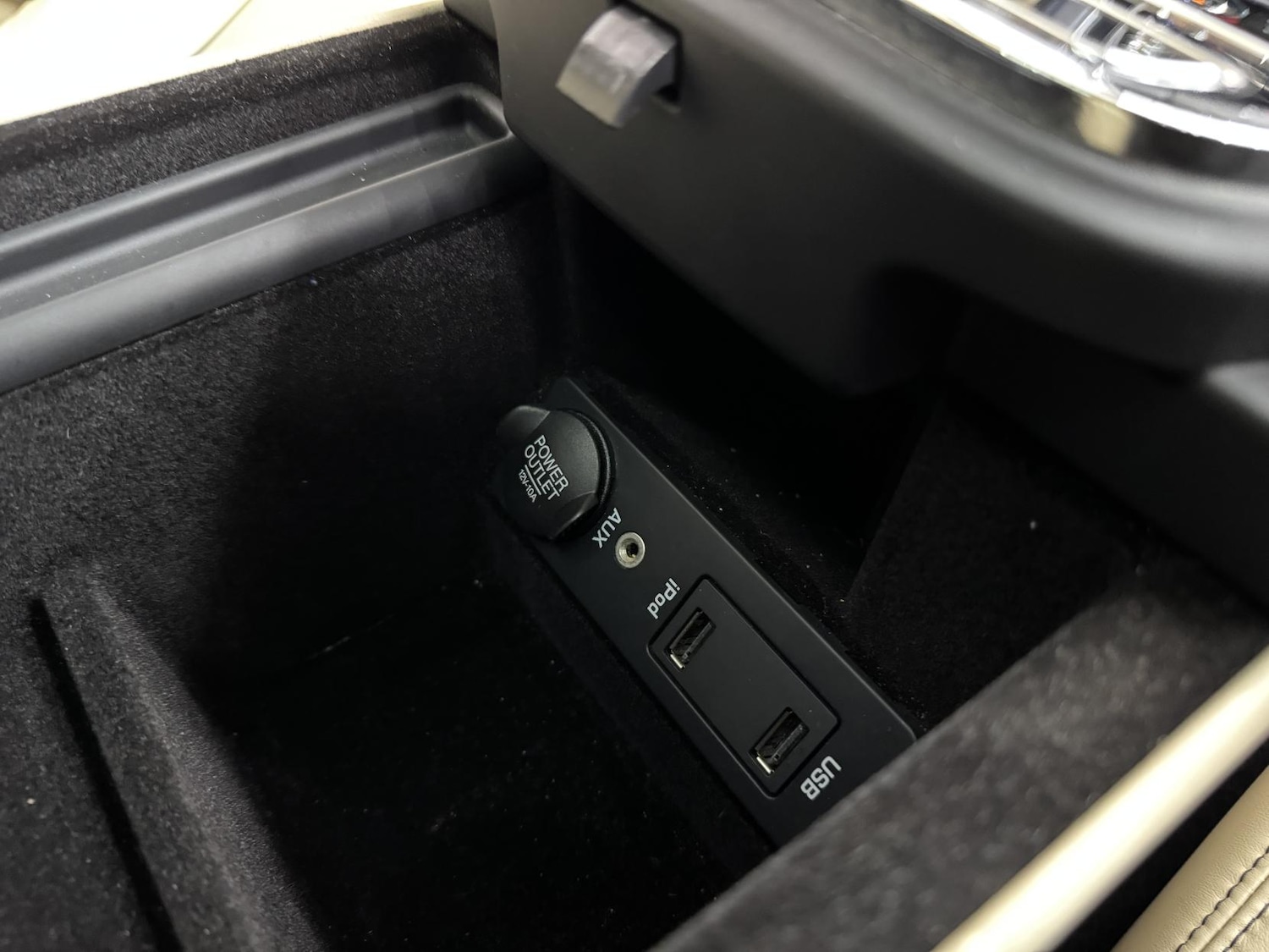 Used Jaguar XJ 2010 for sale - 77750447: Photo 54