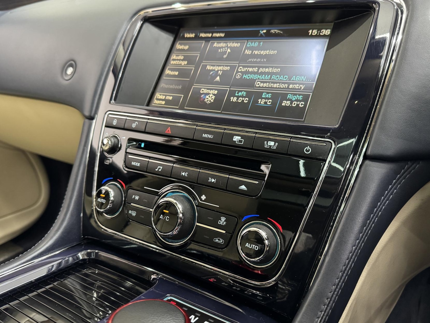 Used Jaguar XJ 2010 for sale - 77750447: Photo 58