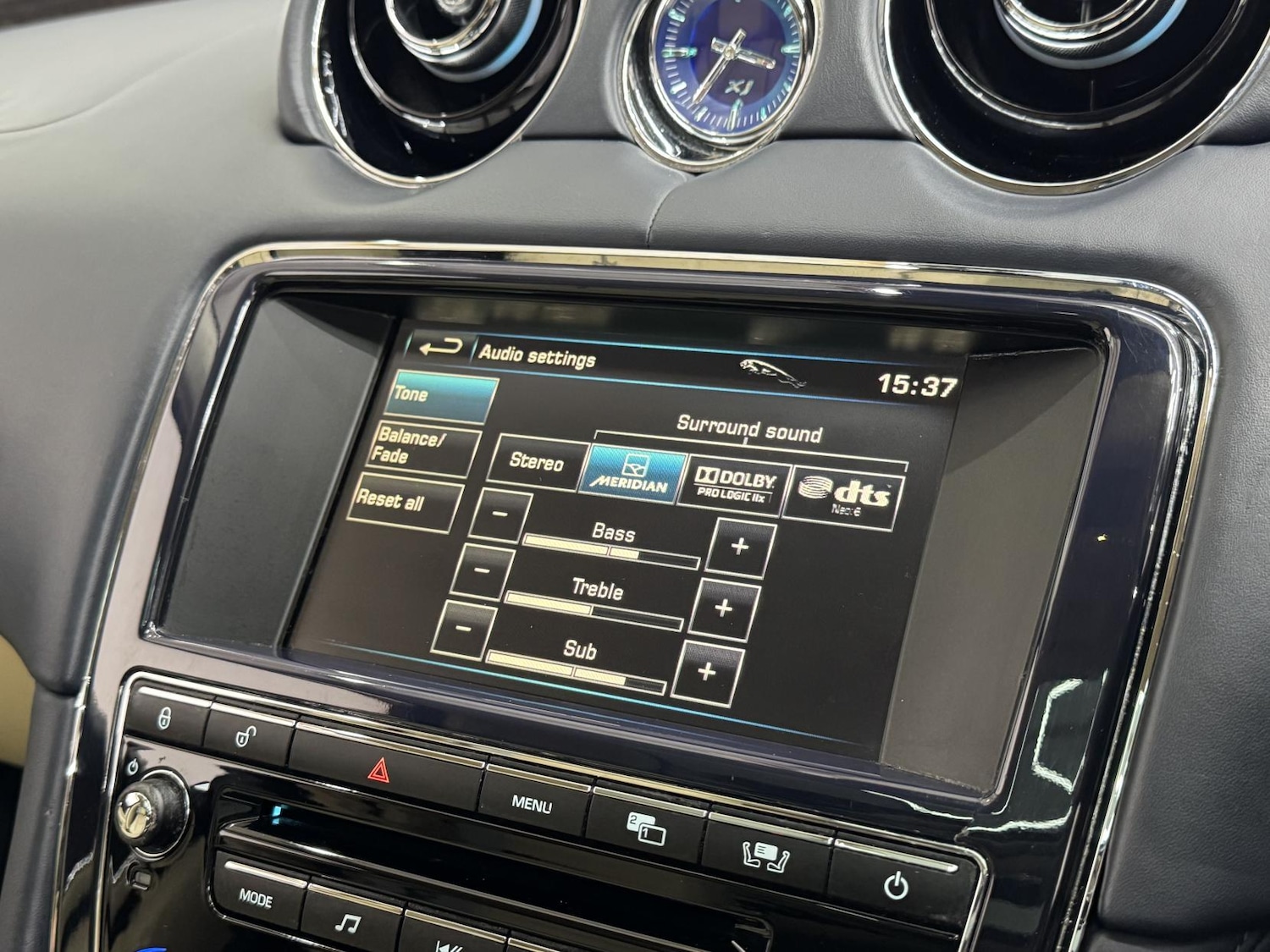 Used Jaguar XJ 2010 for sale - 77750447: Photo 59