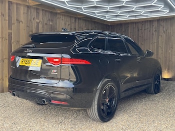 Used Jaguar F-Pace 2016 for sale - 78656924: Photo