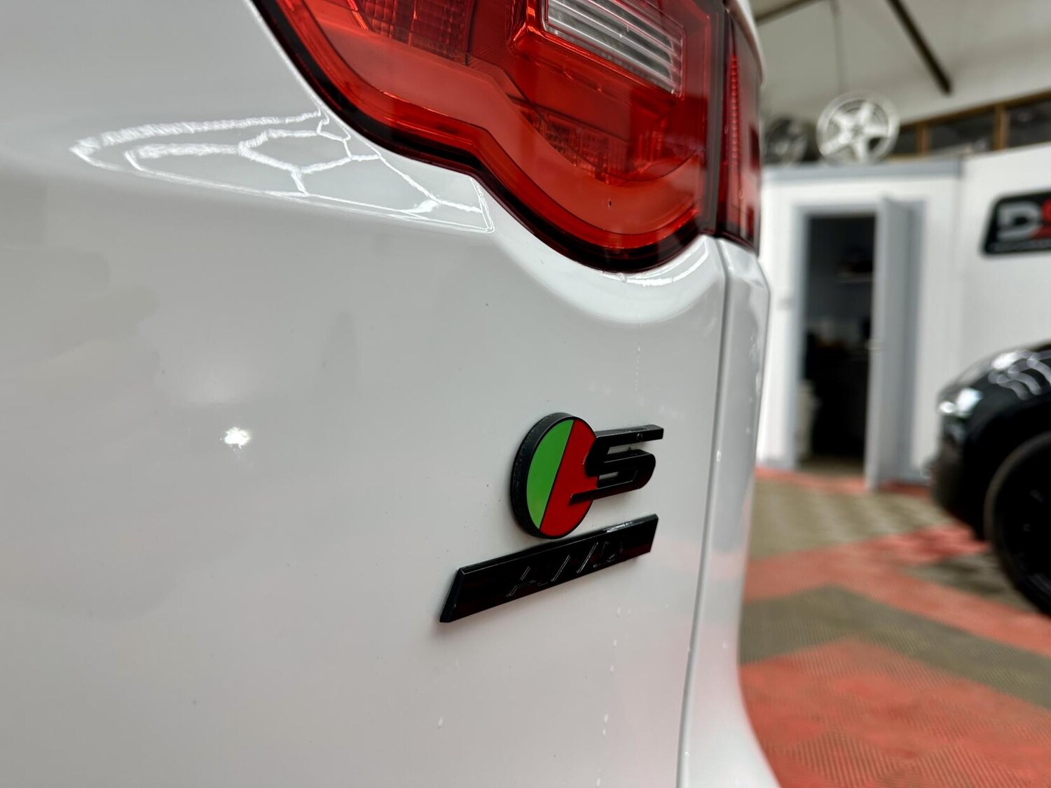 Used Jaguar F-Pace 2017 for sale - 77495147: Photo 15