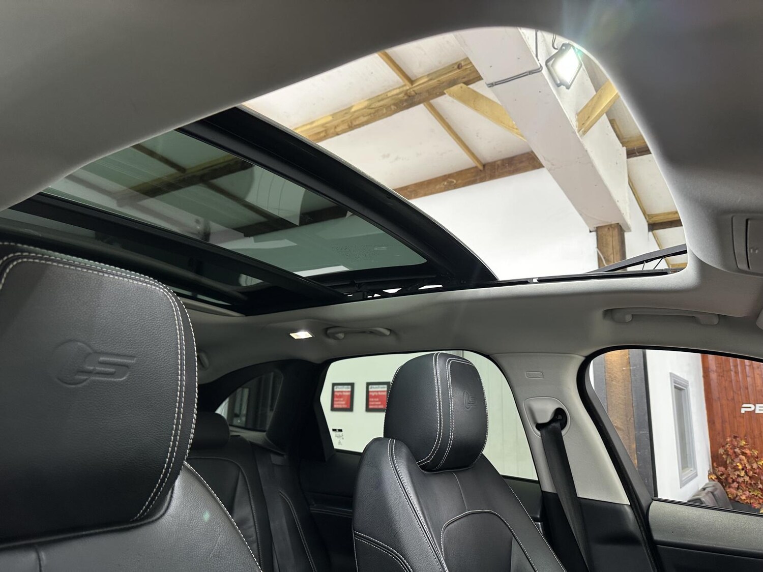 Used Jaguar F-Pace 2017 for sale - 77495147: Photo 27