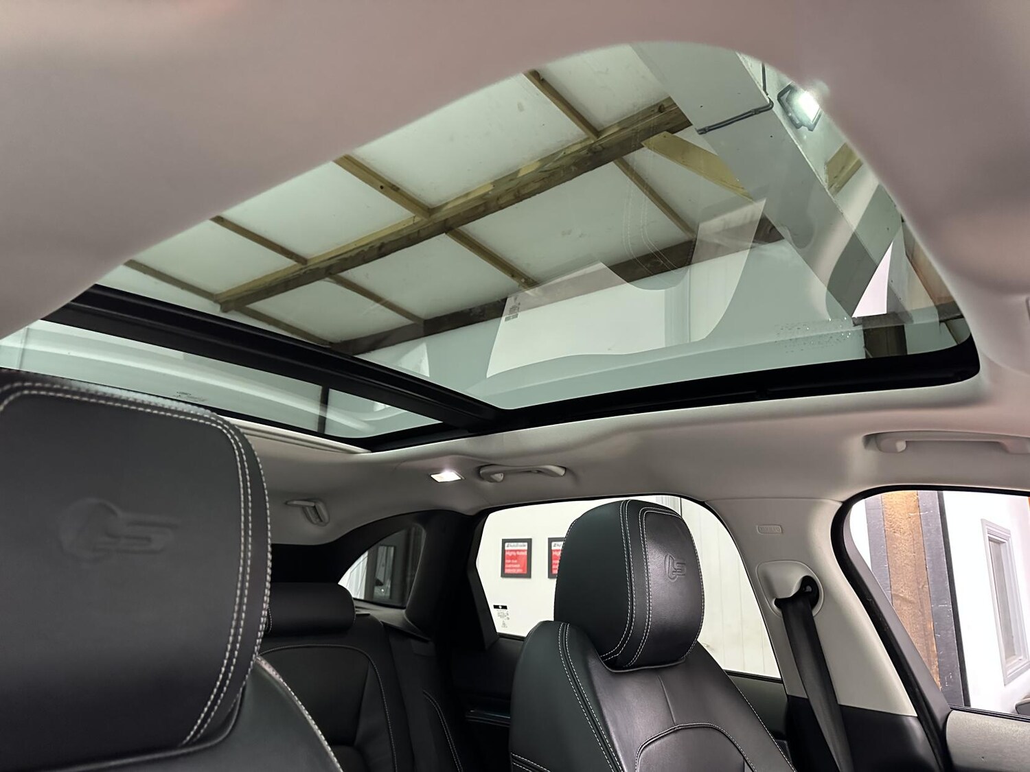 Used Jaguar F-Pace 2017 for sale - 77495147: Photo 28