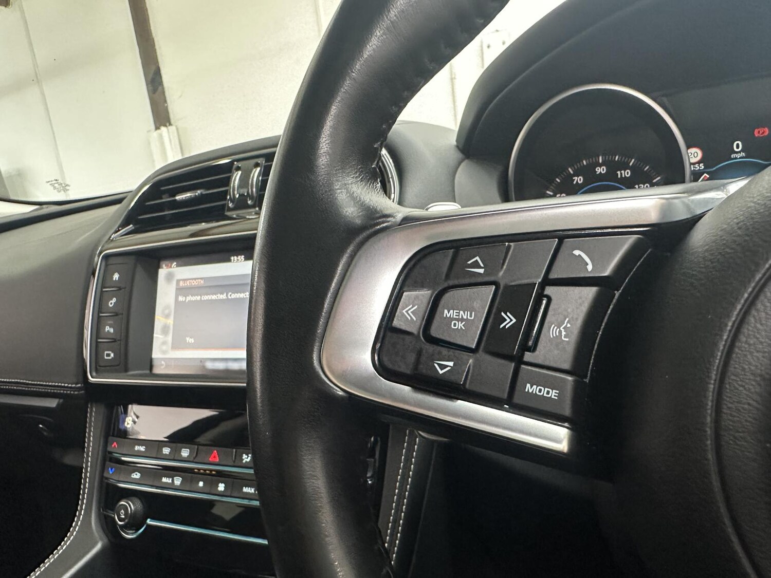 Used Jaguar F-Pace 2017 for sale - 77495147: Photo 48