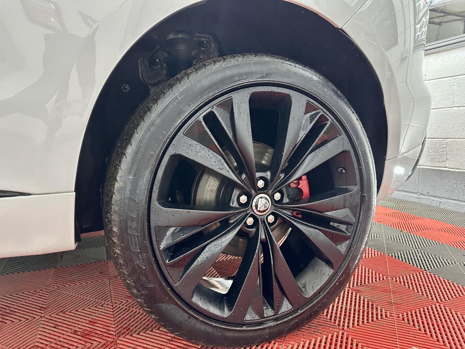 Used Jaguar F-Pace 2017 for sale - 77495147: Photo 7