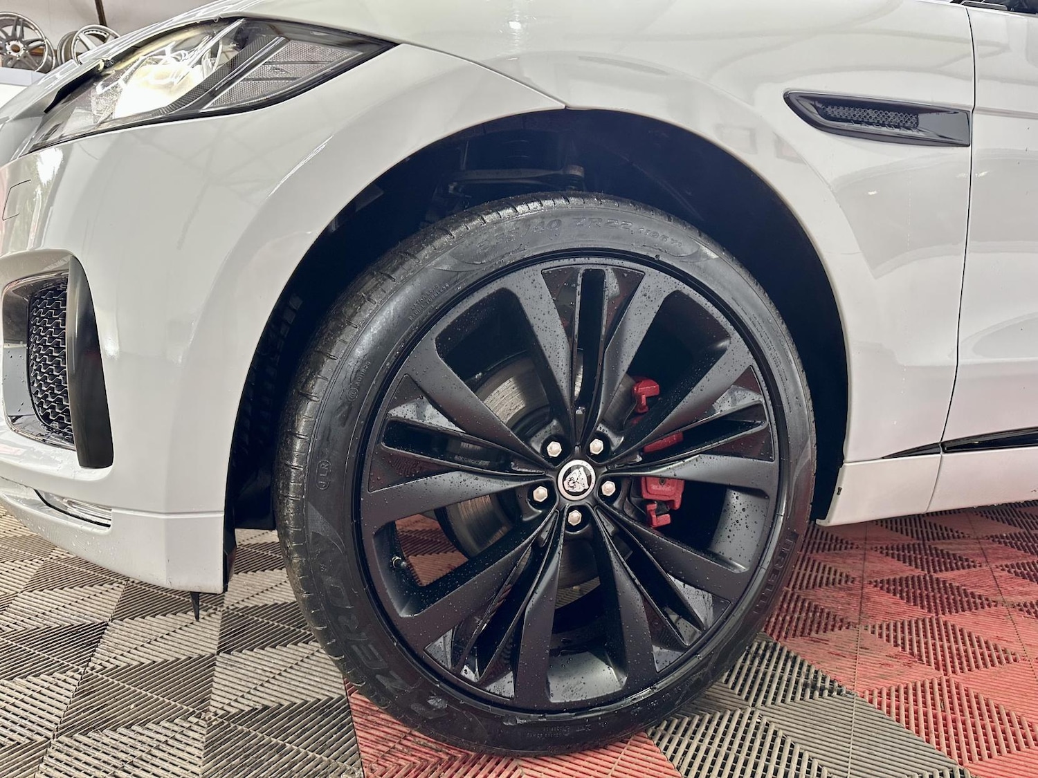 Used Jaguar F-Pace 2017 for sale - 77495147: Photo 9