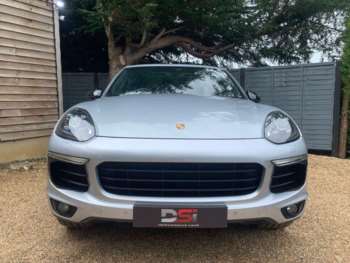 Used Porsche Cayenne 2017 for sale - 75131656: Photo