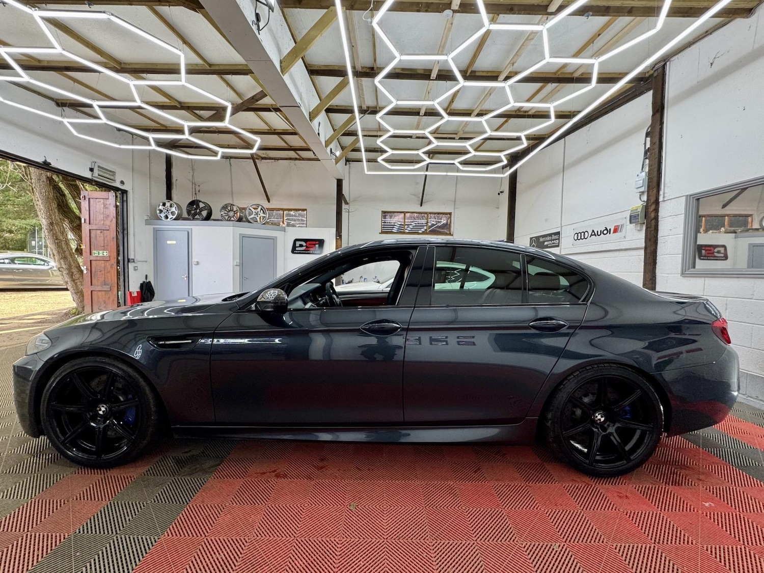 Used BMW M5 2014 for sale - 77653322: Photo 6