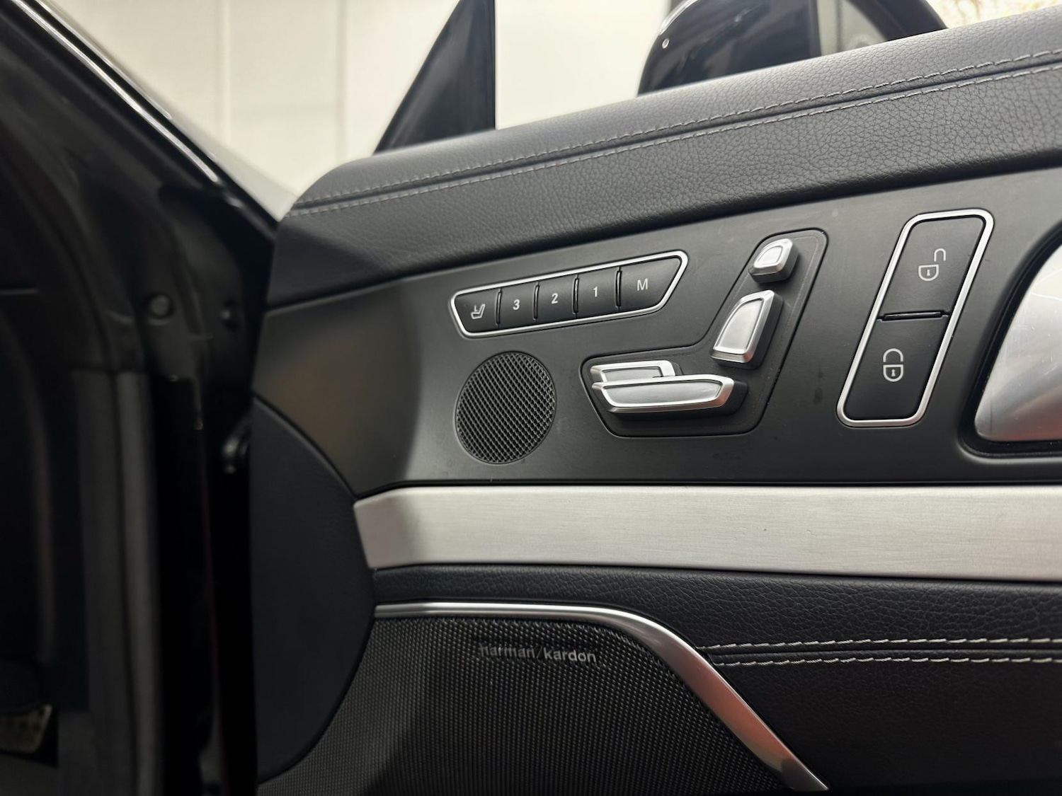 Used Mercedes-Benz SL 2013 for sale - 77063590: Photo 16