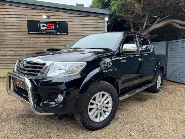 Used Toyota Hilux 2016 for sale - 76273140: Photo 3