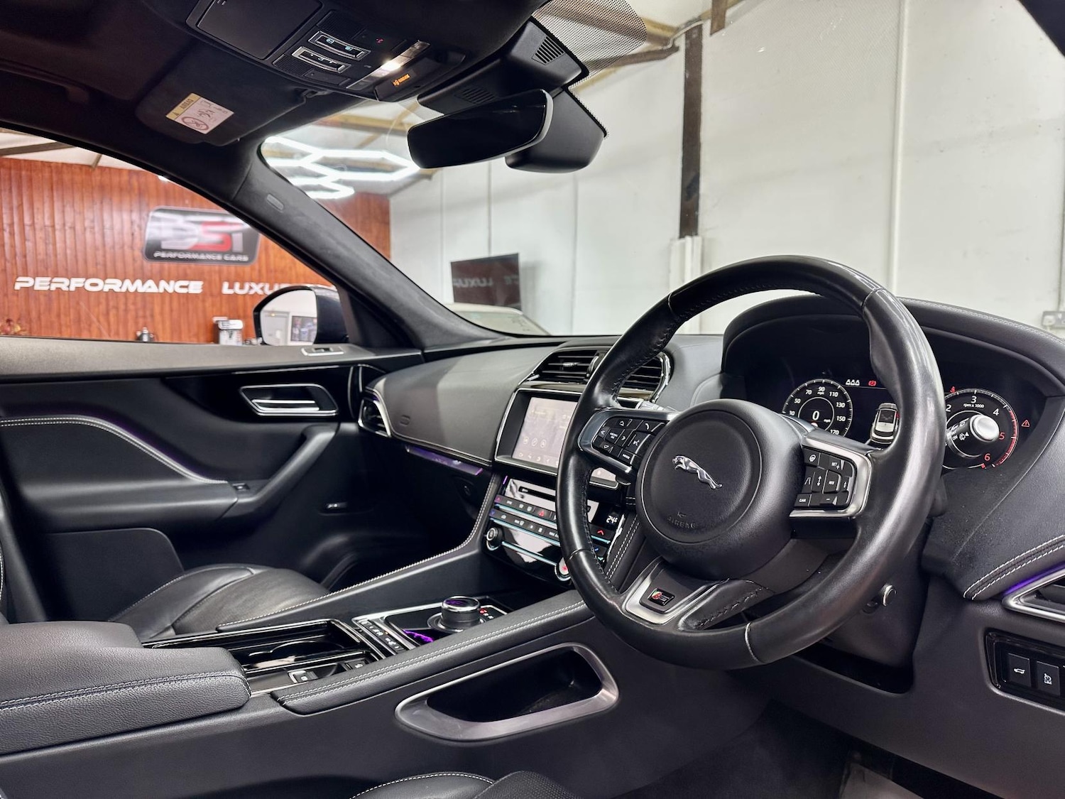 Used Jaguar F-Pace 2019 for sale - 77435277: Photo 15