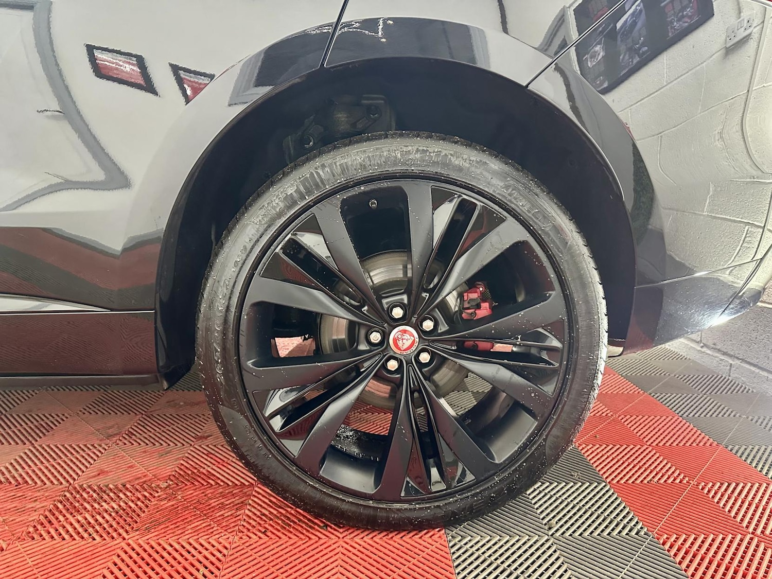 Used Jaguar F-Pace 2019 for sale - 77435277: Photo 19