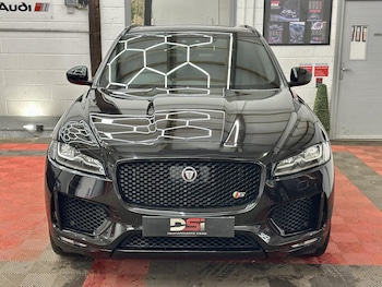 Used Jaguar F-Pace 2019 for sale - 77435277: Photo