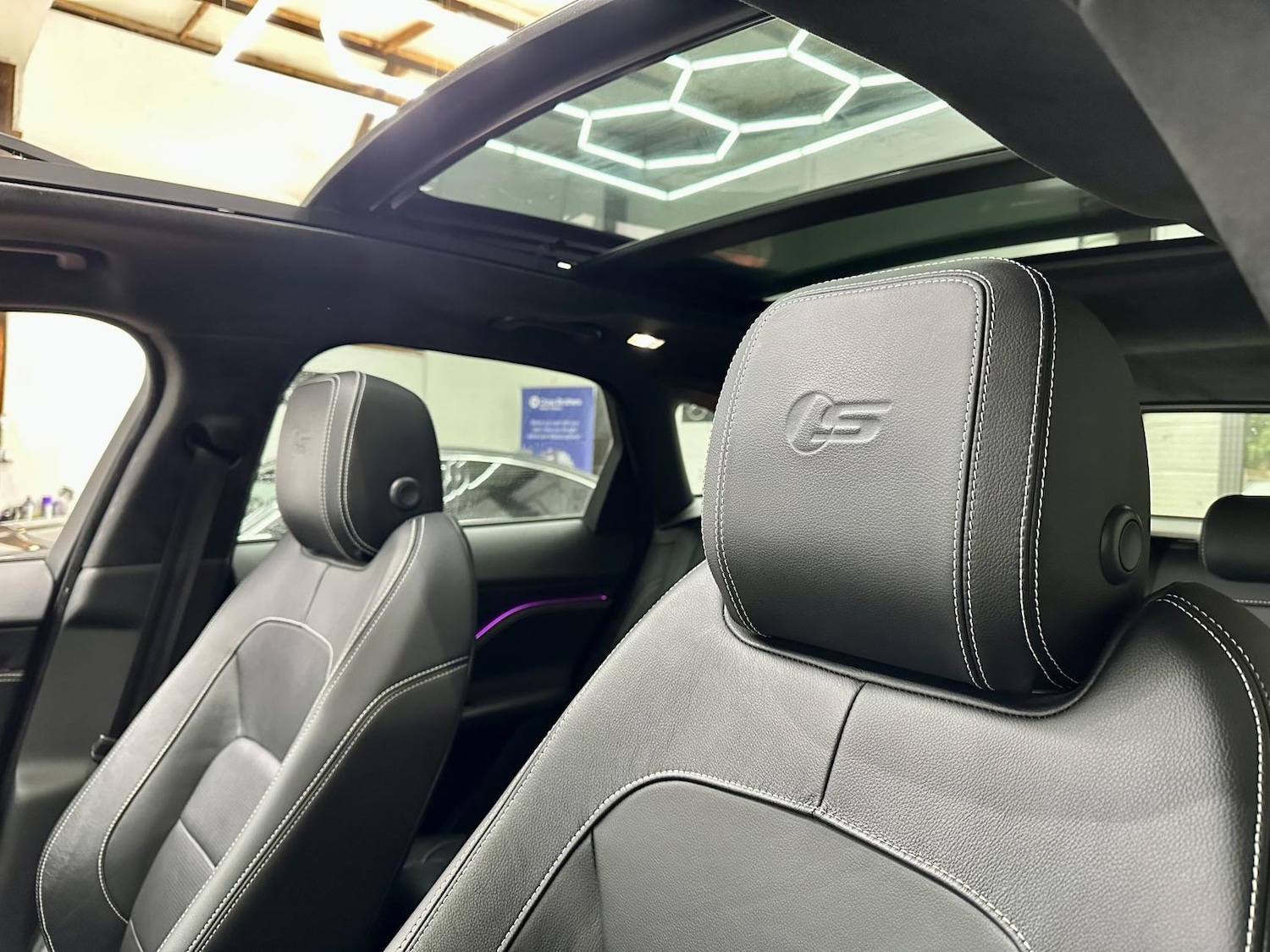 Used Jaguar F-Pace 2019 for sale - 77435277: Photo 41