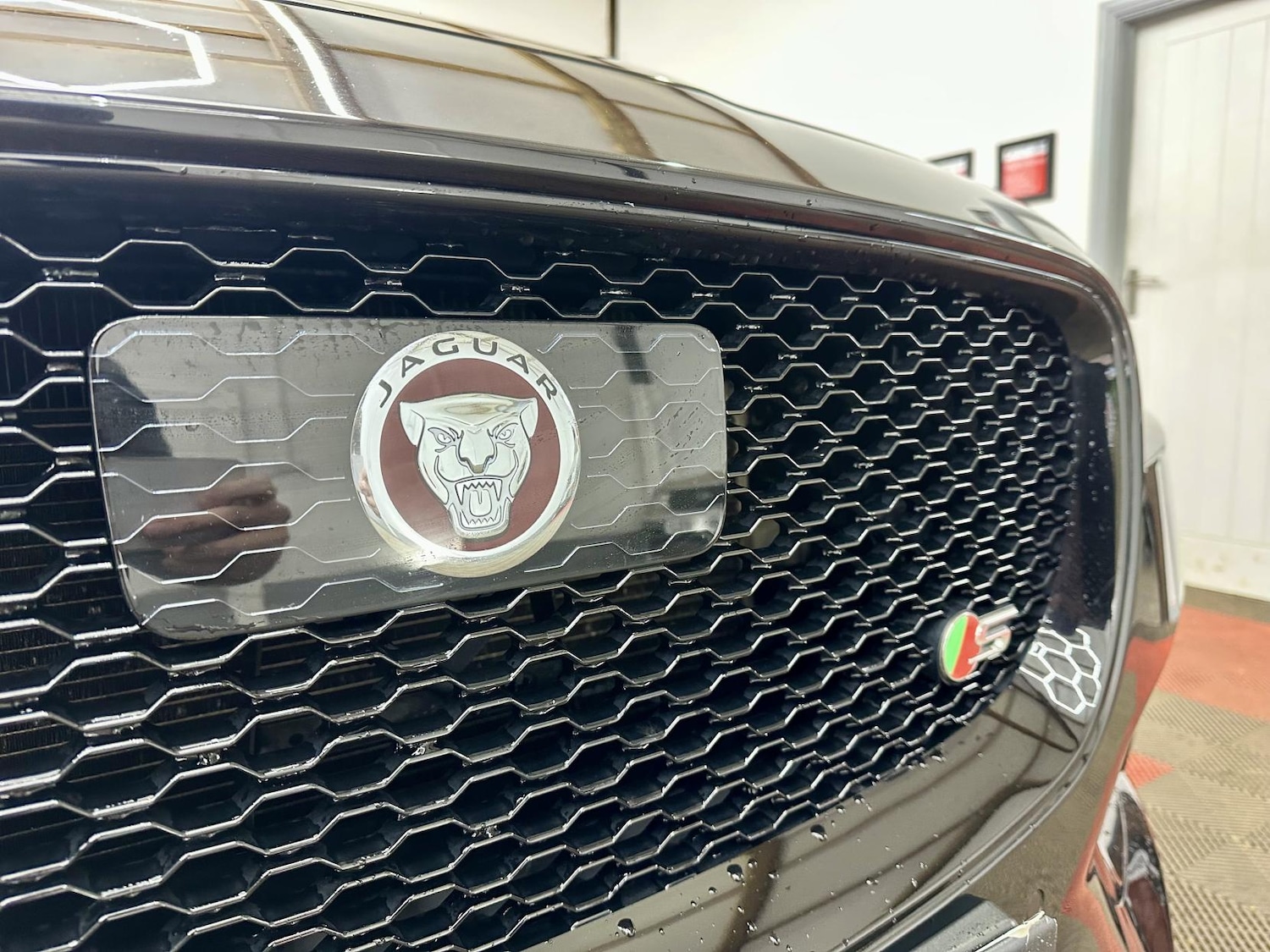 Used Jaguar F-Pace 2019 for sale - 77435277: Photo 5