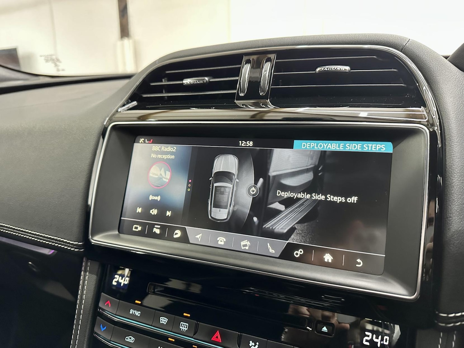 Used Jaguar F-Pace 2019 for sale - 77435277: Photo 60