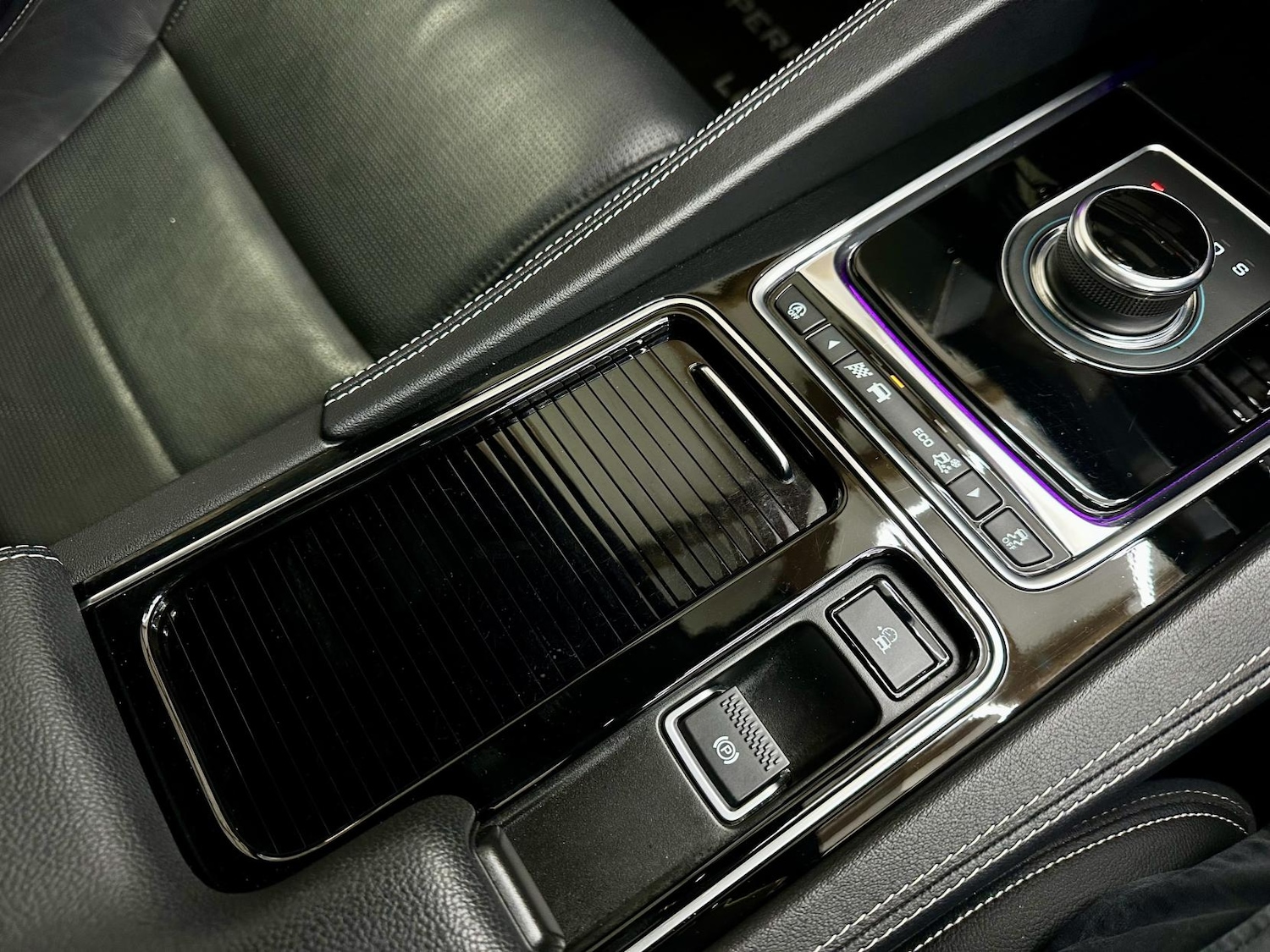 Used Jaguar F-Pace 2019 for sale - 77435277: Photo 63