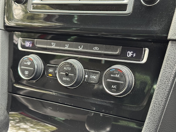 Used Volkswagen Golf 2016 for sale - 76304446: Photo 41