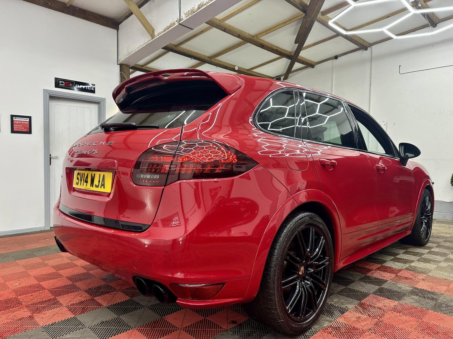 Used Porsche Cayenne 2014 for sale - 77277685: Photo 14