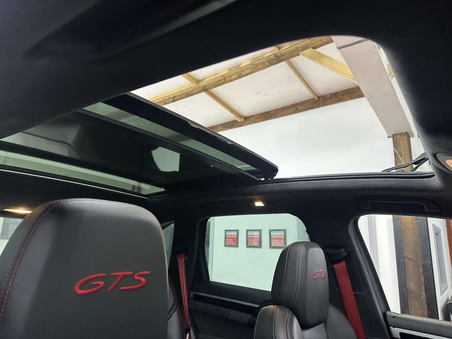 Used Porsche Cayenne 2014 for sale - 77277685: Photo 28