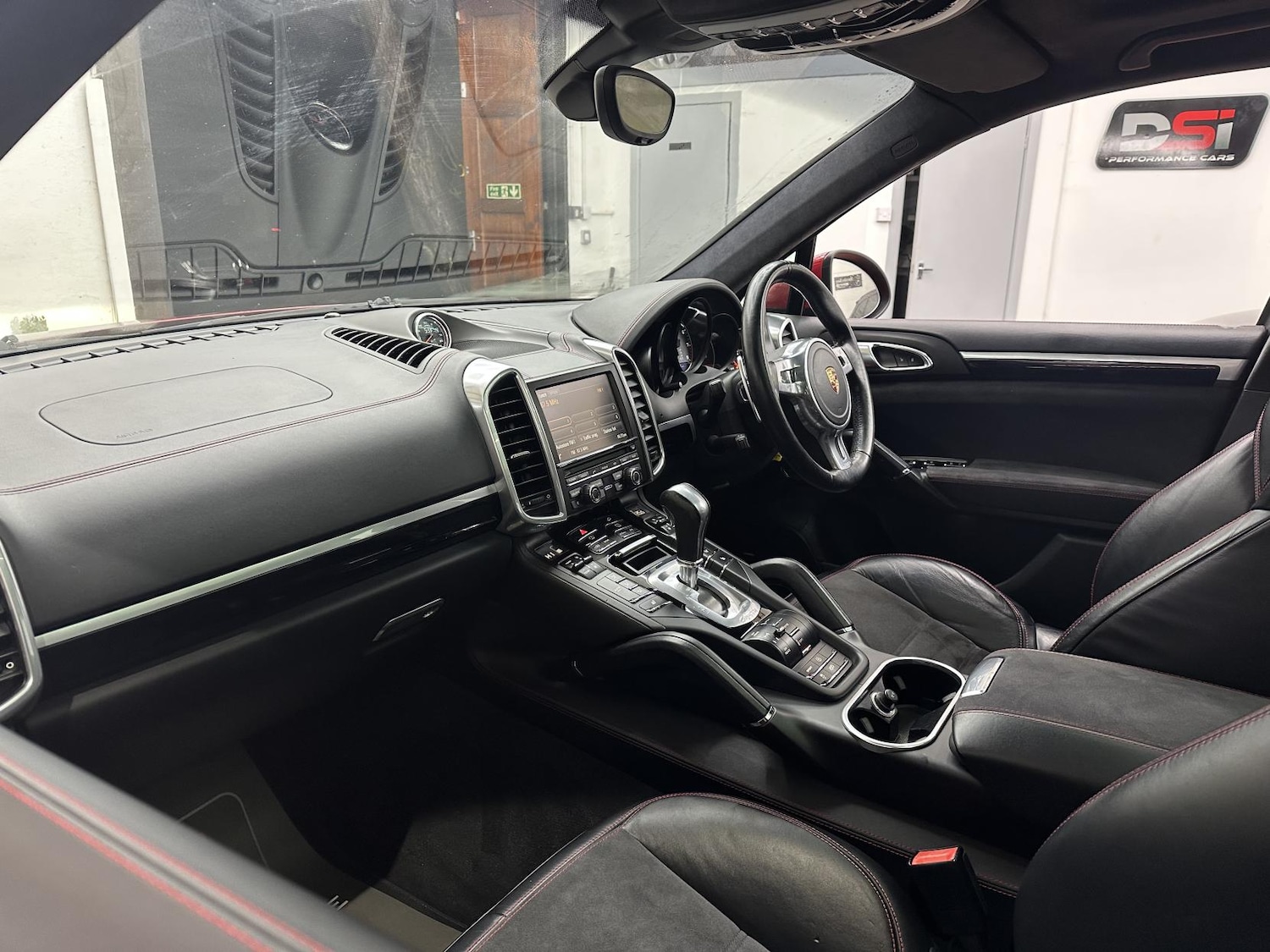 Used Porsche Cayenne 2014 for sale - 77277685: Photo 32