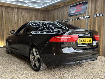 Used Jaguar XE 2017 for sale - 79868917: Photo