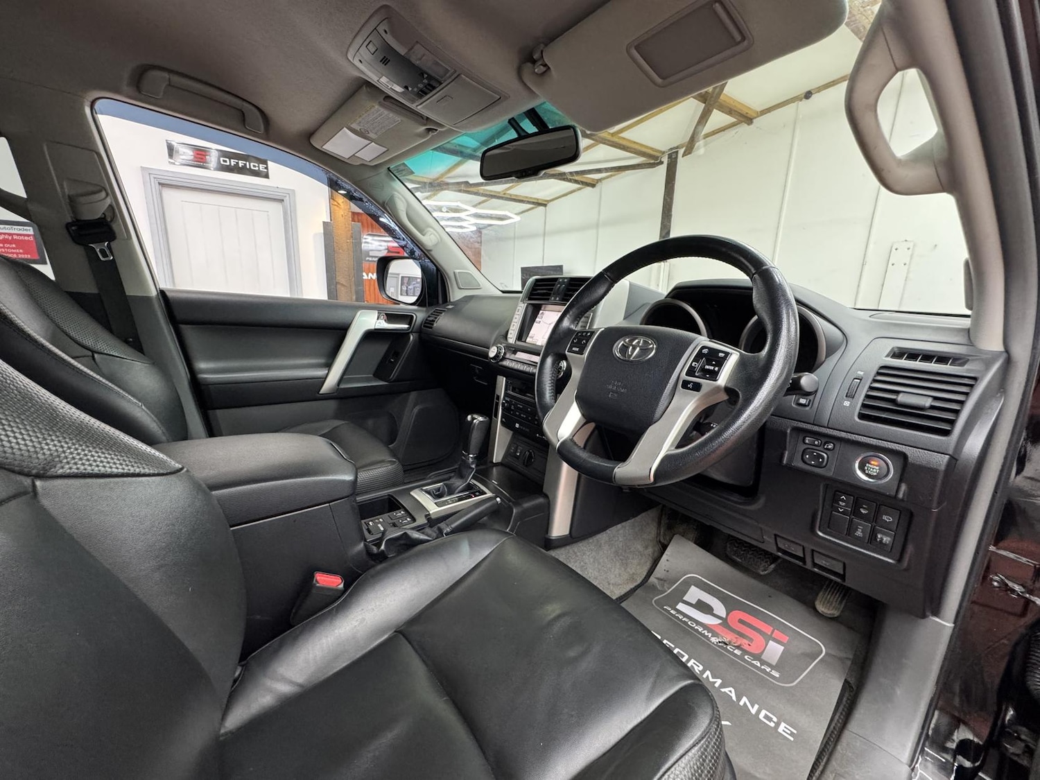 Used Toyota Land Cruiser 2011 for sale - 77682242: Photo 16