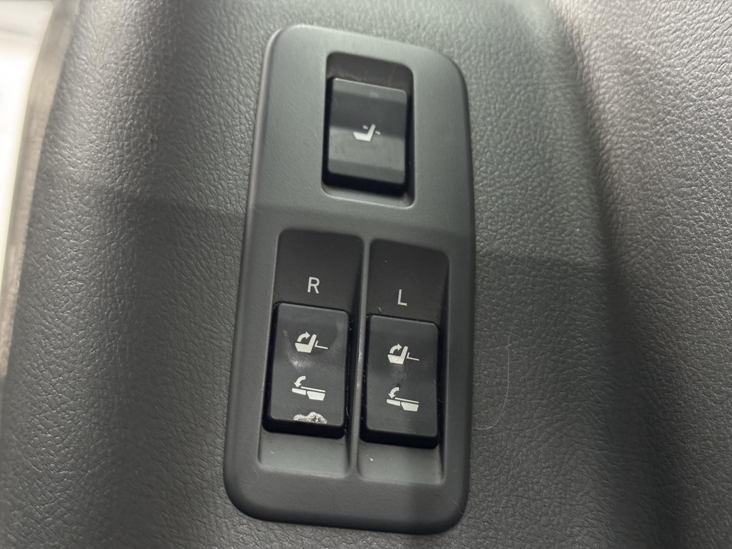 Used Toyota Land Cruiser 2011 for sale - 77682242: Photo 18