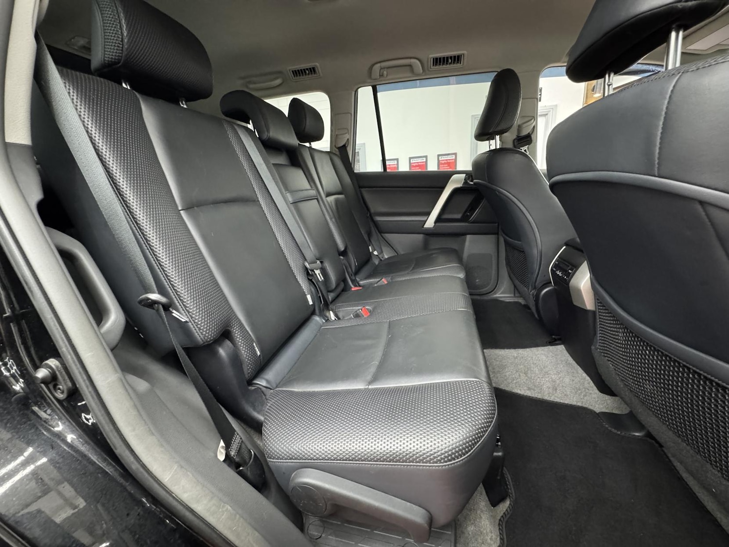 Used Toyota Land Cruiser 2011 for sale - 77682242: Photo 25