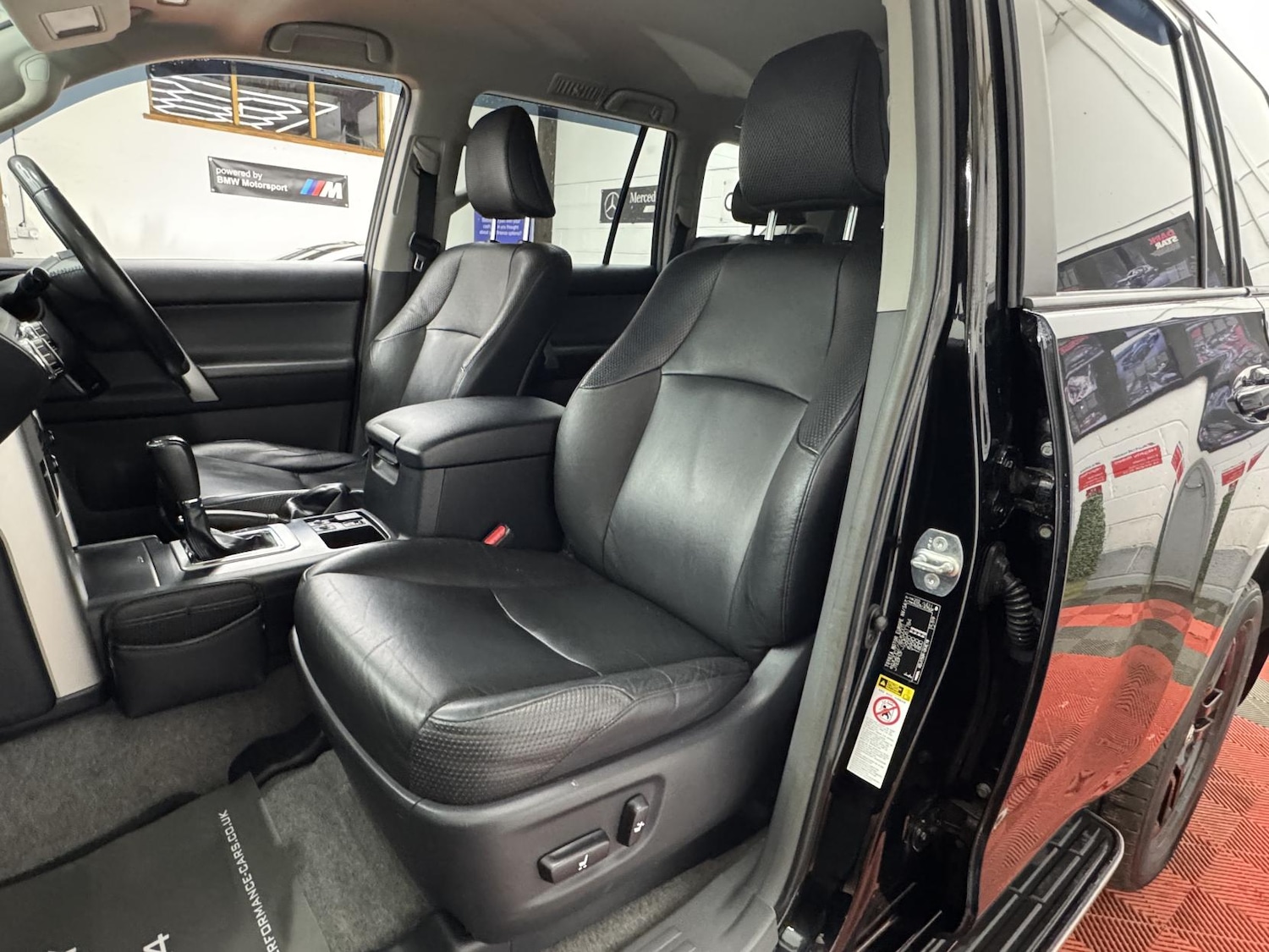 Used Toyota Land Cruiser 2011 for sale - 77682242: Photo 27